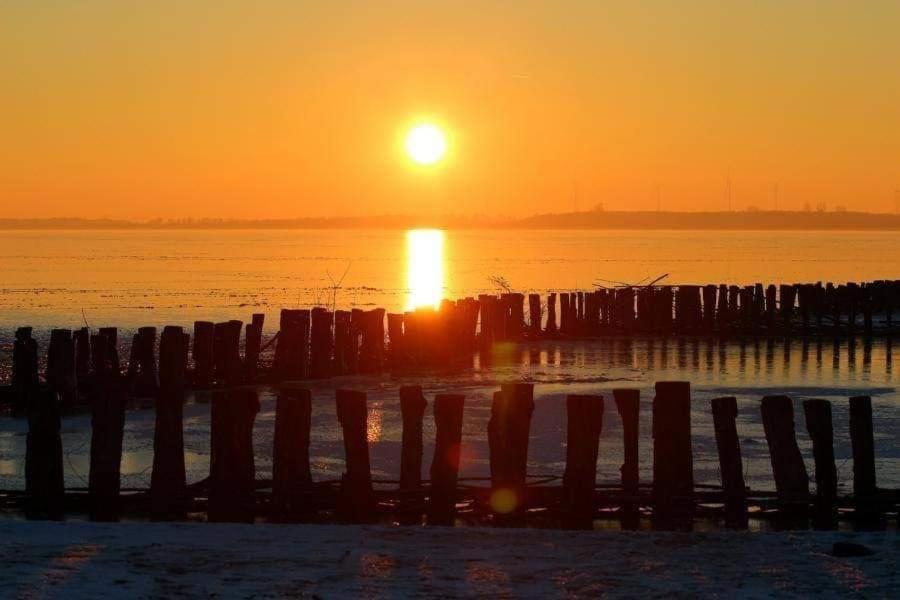 Duemmerliebe Mit Garten, 10 Min. Fusslaeufig Zum See Hude  Luaran gambar
